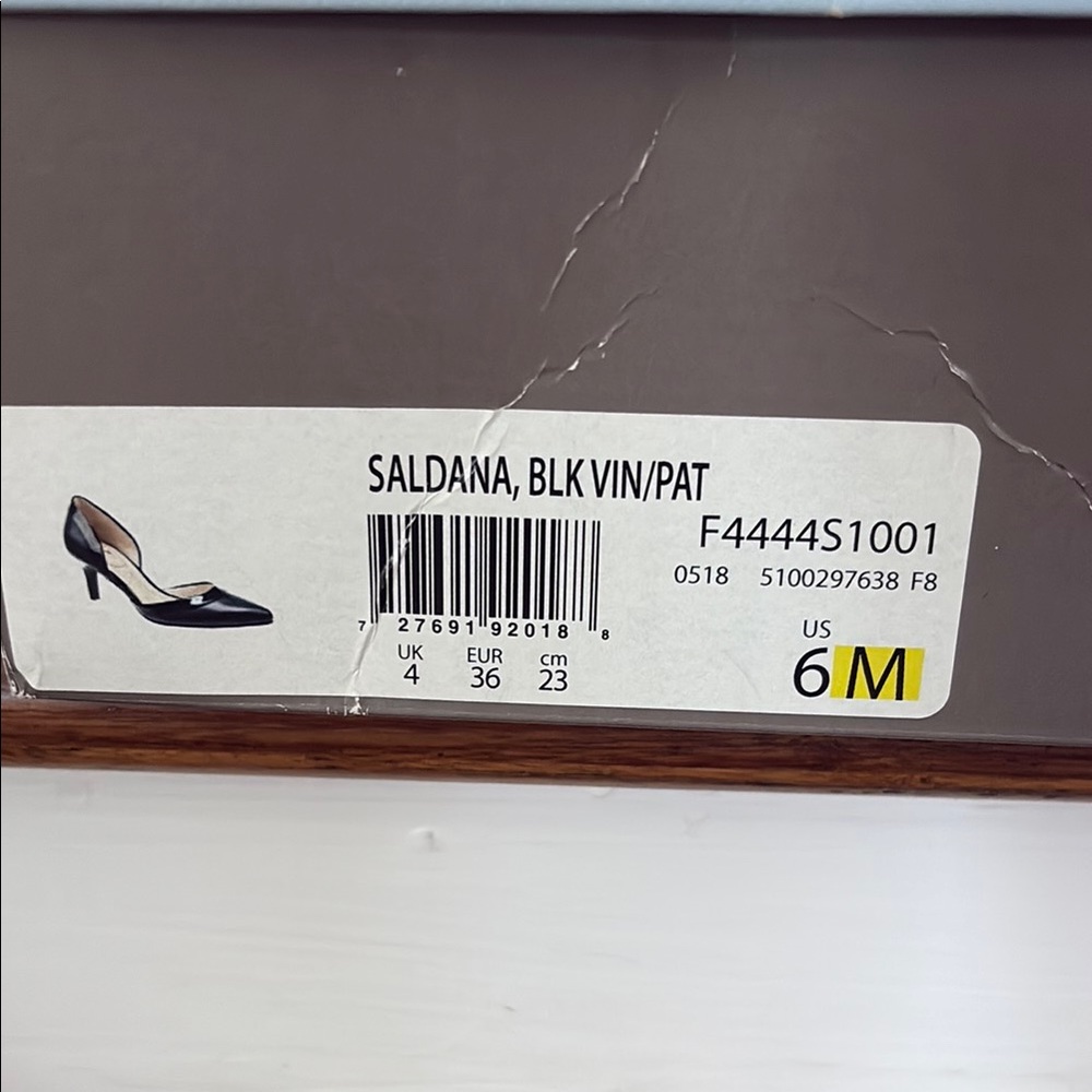 Life Stride Black Heels Classic Pointed-Toe Pumps, size 6 - Picture 7 of 8